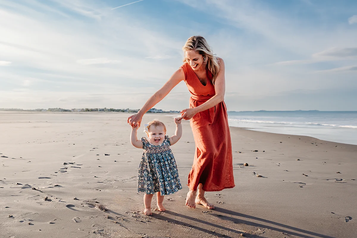 Photo of a mom and her daughter on a beach south of boston, north of plymouth, taken by caryn scanlan, plymouth family photographer