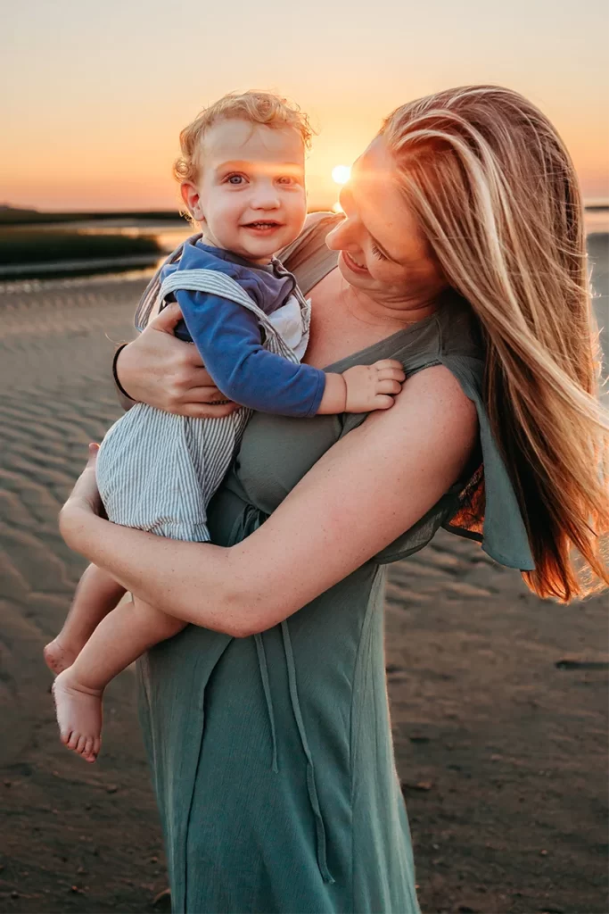 caryn scanlan photography photo of a mother and son at their family photoshoot on a Cape Cod beach