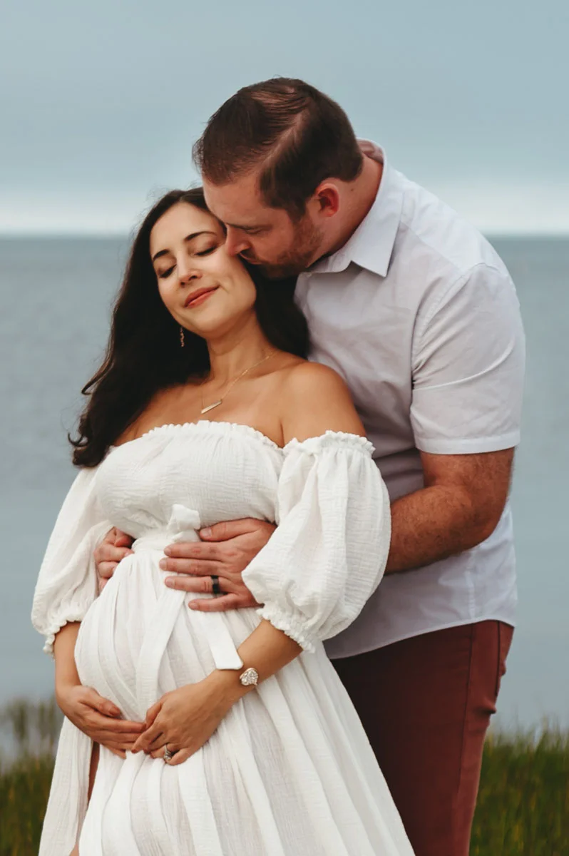 Caryn Scanlan Cape Cod  Maternity photographer