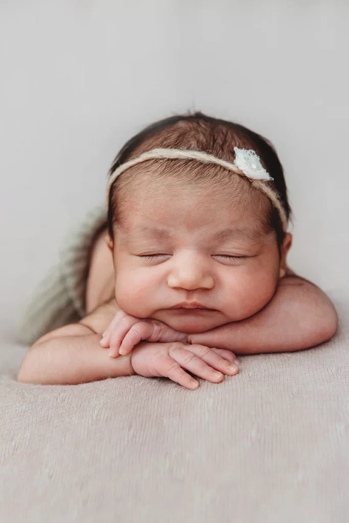 Plymouth newborn photographer Caryn Scanlan