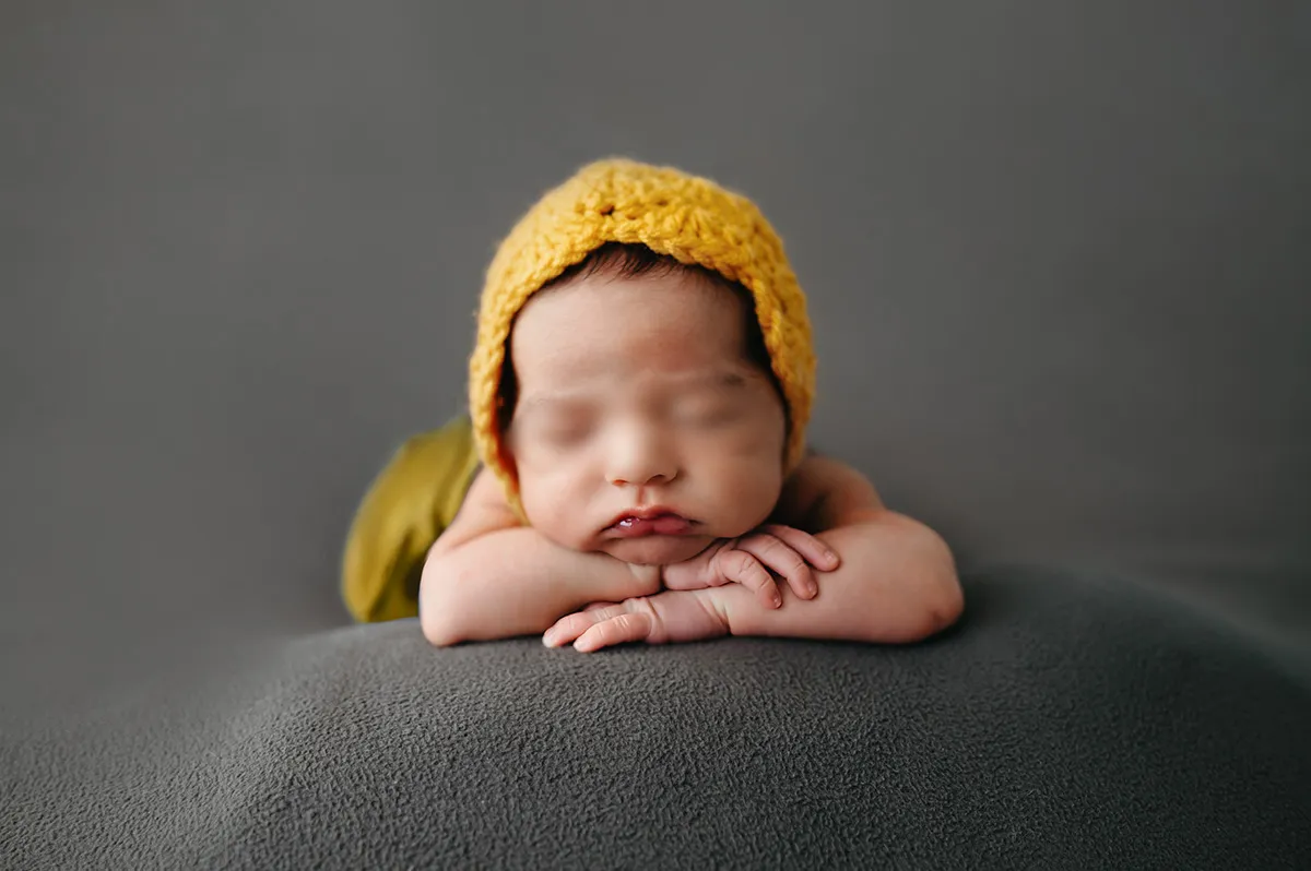 In-home newborn session in Boston by Caryn Scanlan