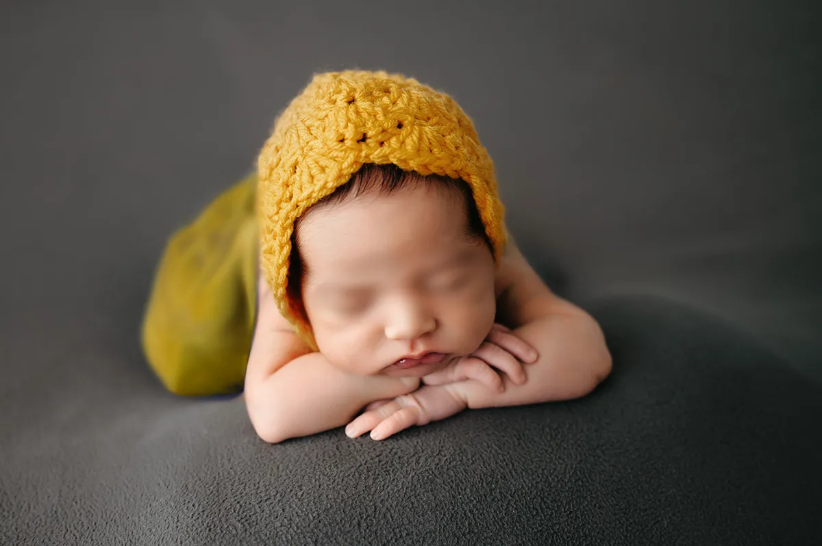 In-home newborn session in Boston by Caryn Scanlan