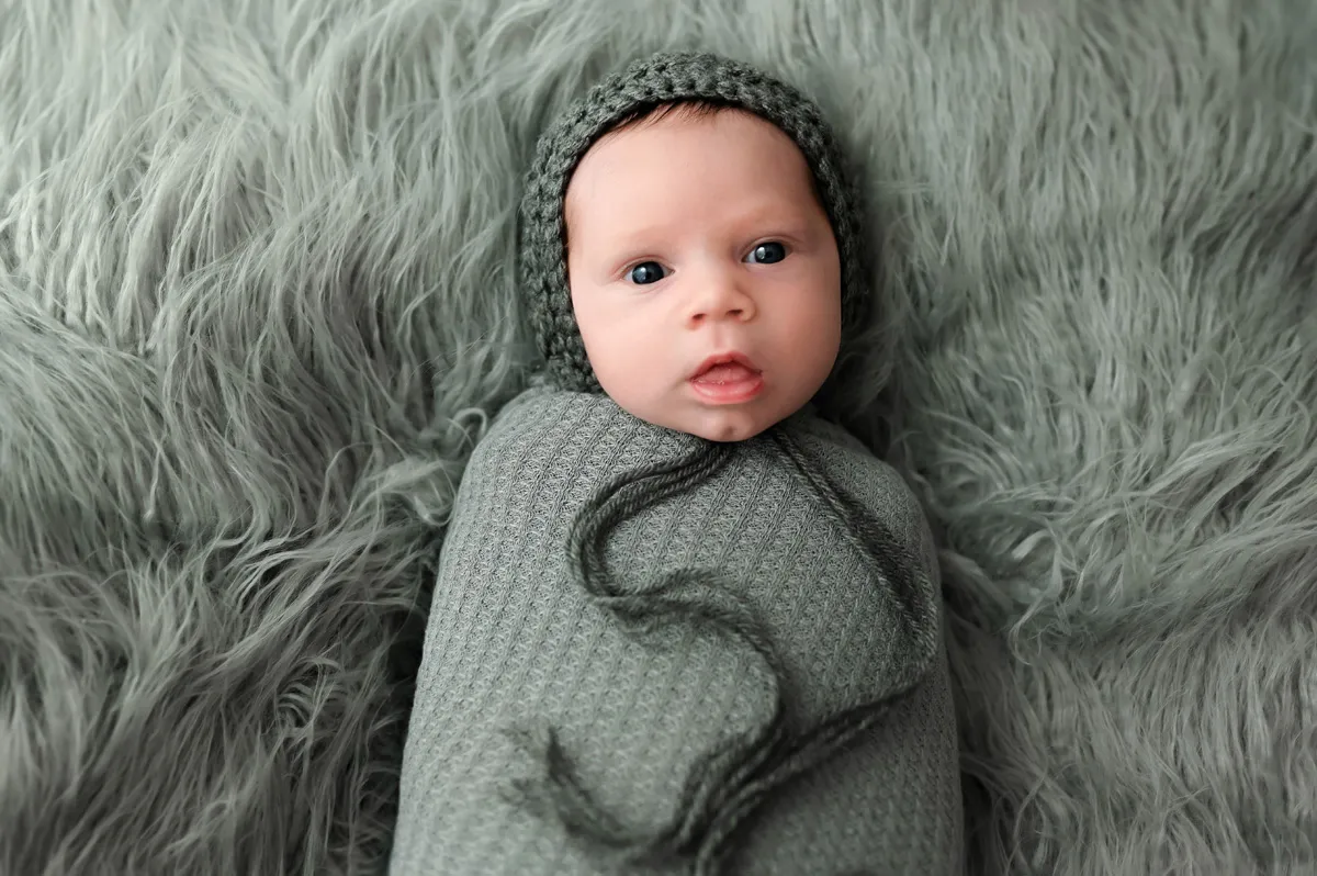 Wide awake newborn photoshoot on the South Shore near Plymouth MA by Caryn Scanlan Photography